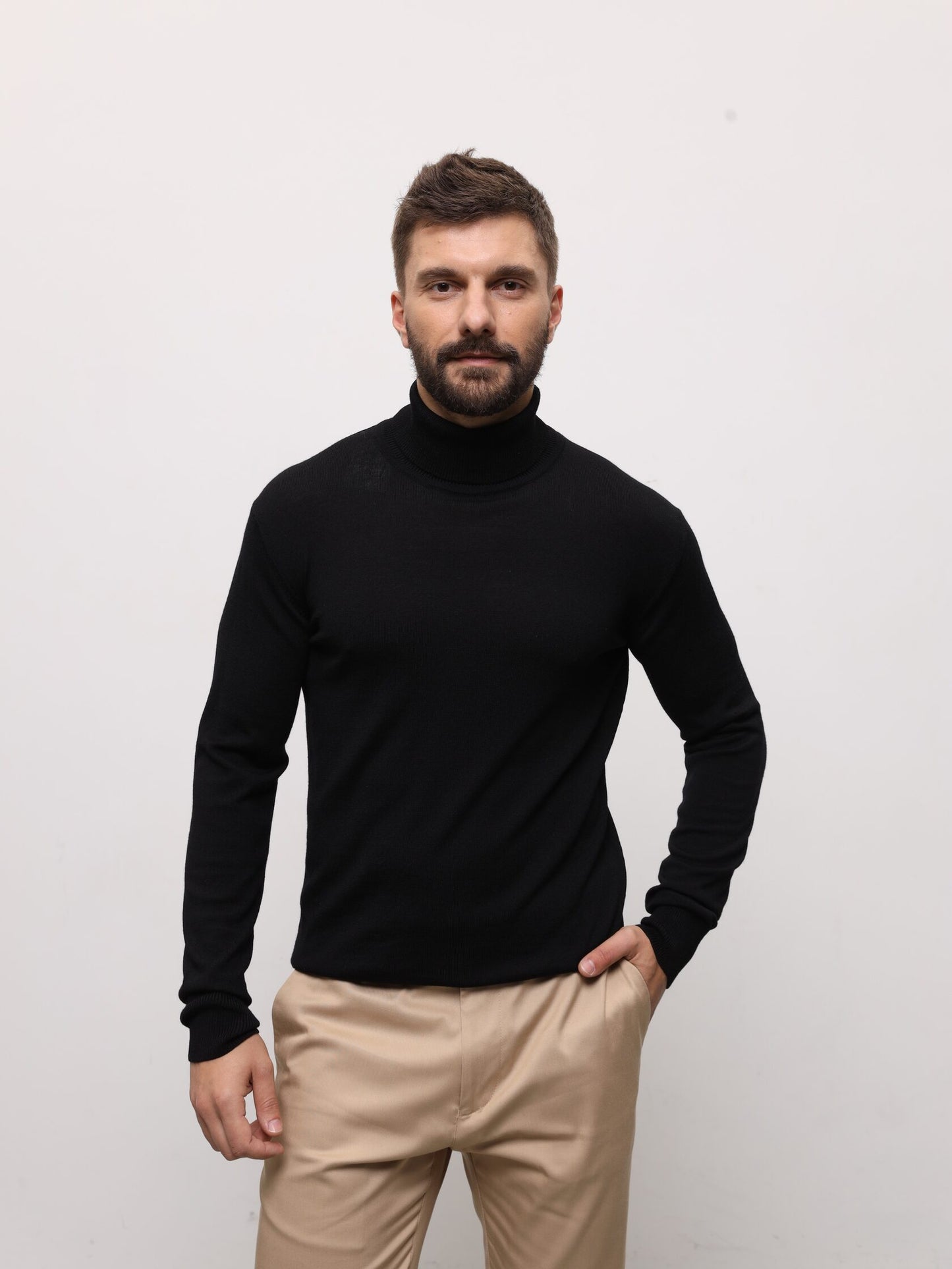 Andreas Moskin Гольф з довгим коміром чорний