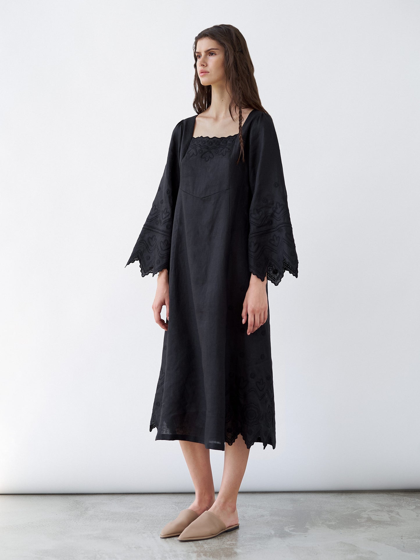 ETNODIM Чорна лляна сукня з вишивкою Nizhnist Black