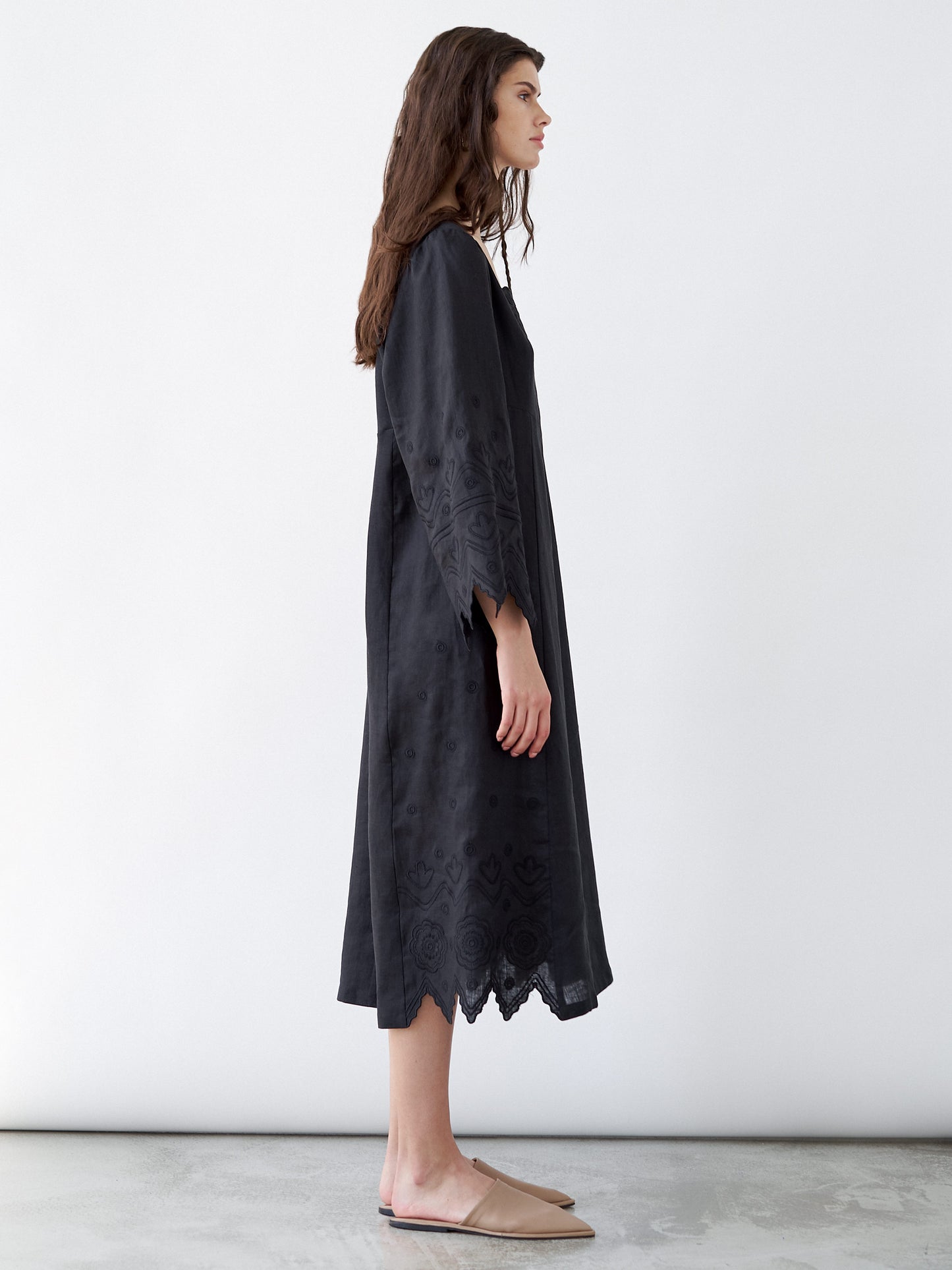 ETNODIM Чорна лляна сукня з вишивкою Nizhnist Black