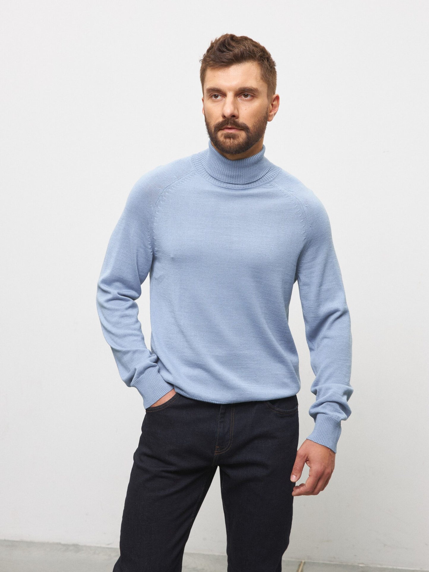 Andreas Moskin Гольф з довгим коміром, блакитний