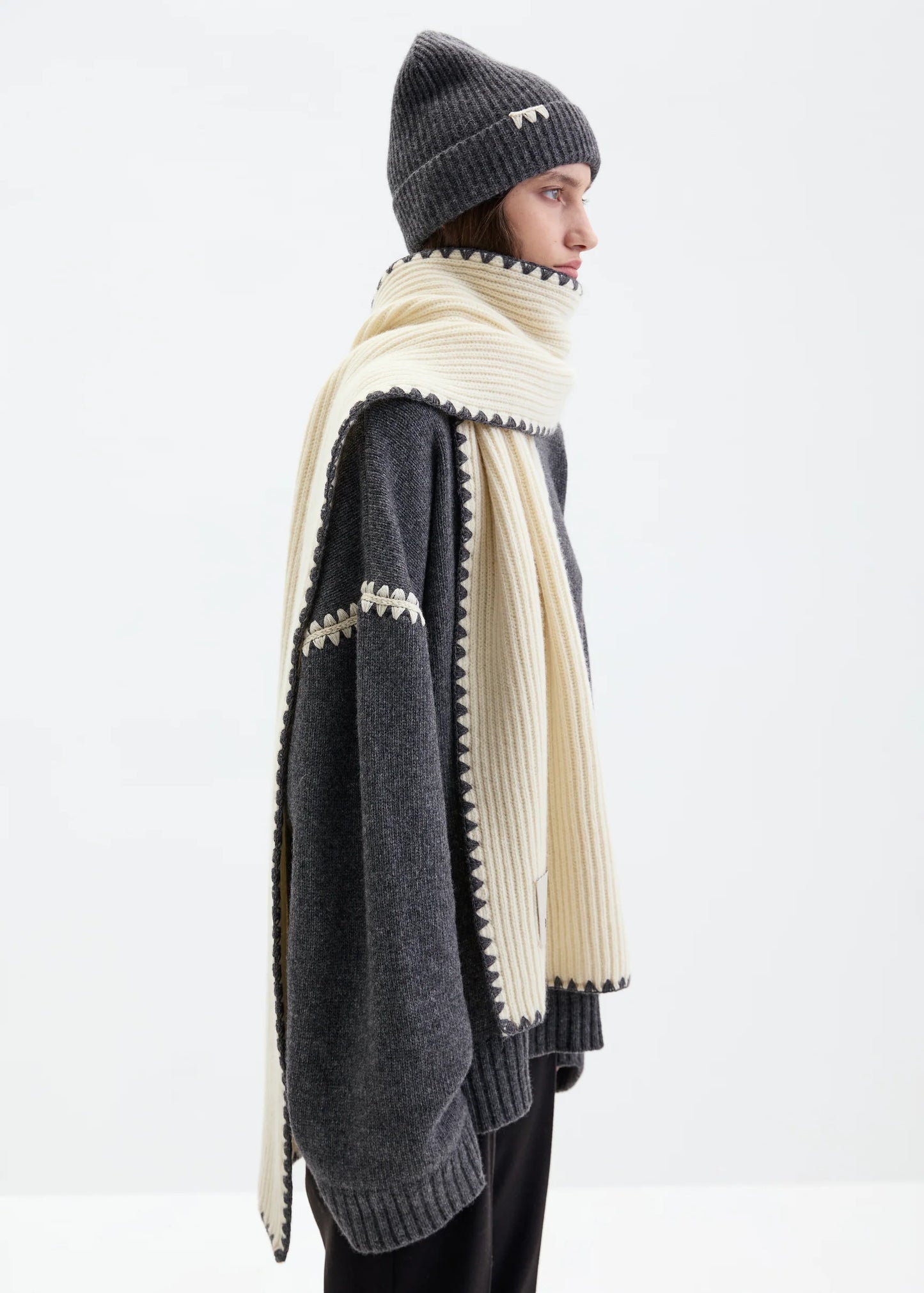 Iam MEREZHKA CASHMERE SCARF