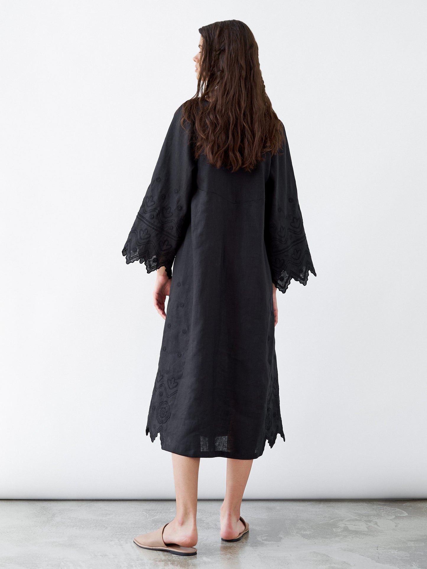 ETNODIM Чорна лляна сукня з вишивкою Nizhnist Black
