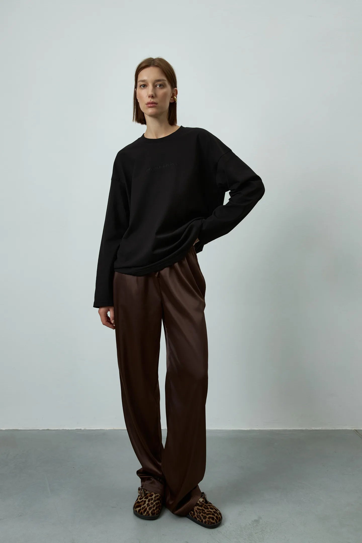 MOCKO Чорний лонг intoxicated by love