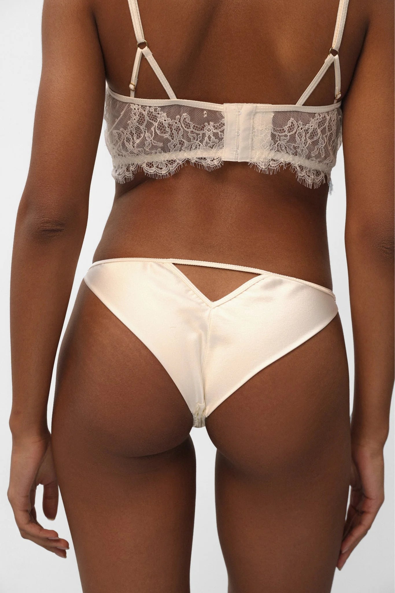 Peach Peach Tanga Obsession Ivory
