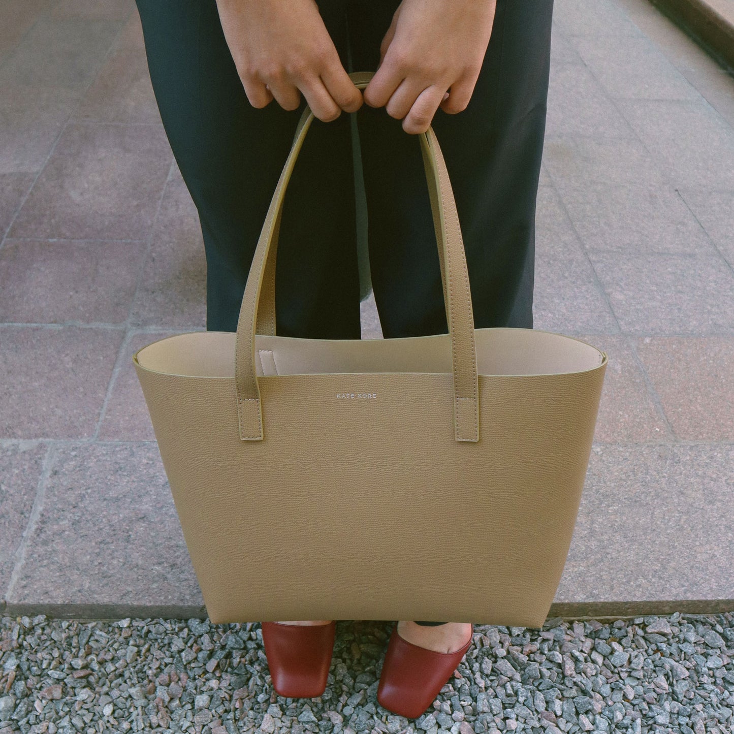 Kate Kore Saffiano Tote Sand / Nude