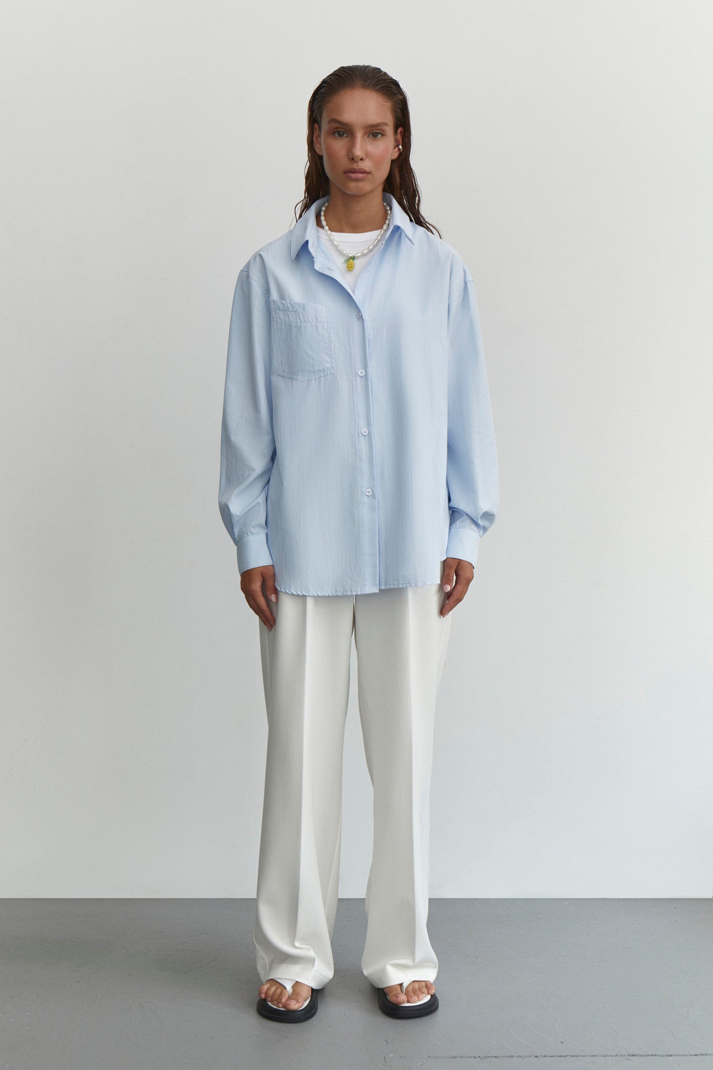 THE LACE Жiночa сорочка оверсайз з вишивкою на кишені