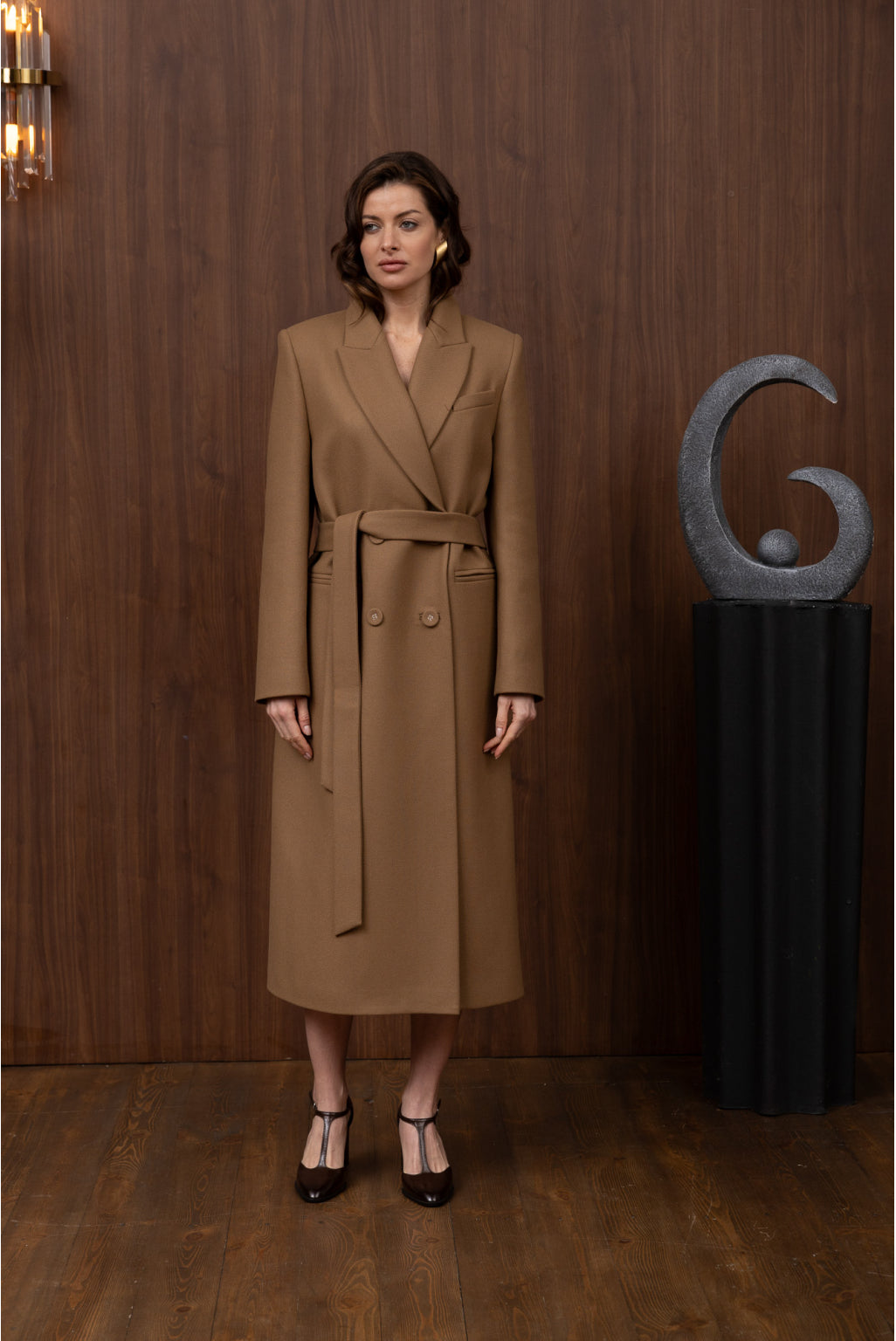 WONDER Вовняне пальто з об'ємними плечима бежевий