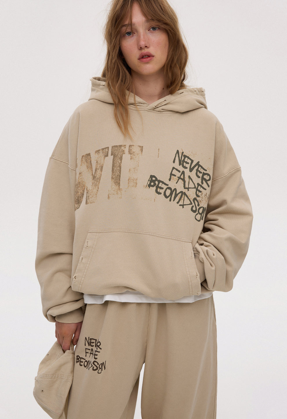 BE OM ХУДІ ОВЕРСАЙЗ ВИВАРЕНИЙ БЕЖЕВИЙ