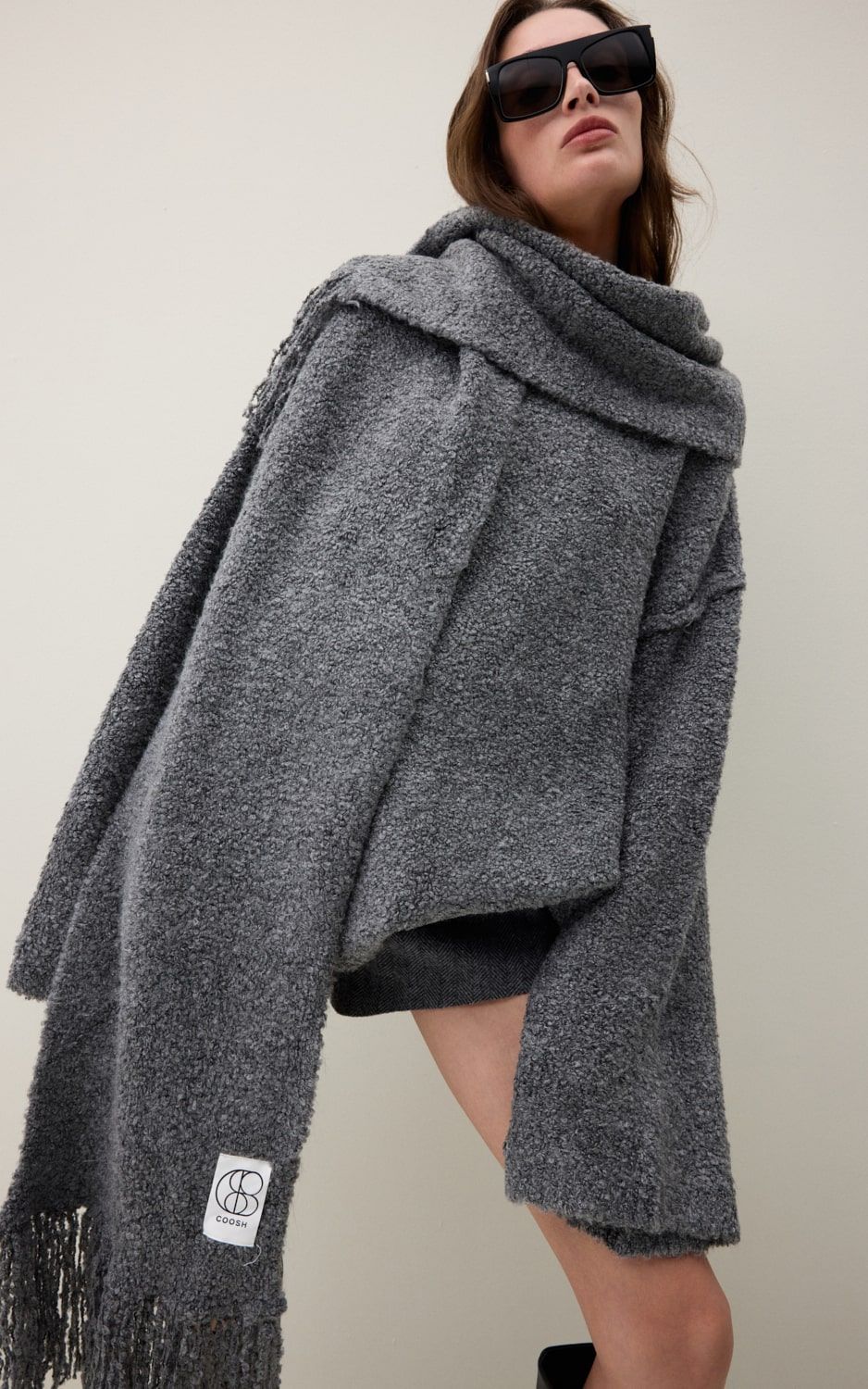 COOSH СВЕТР БУКЛЕ ЗІ СПУЩЕНОЮ ЛІНІЄЮ ПЛЕЧА