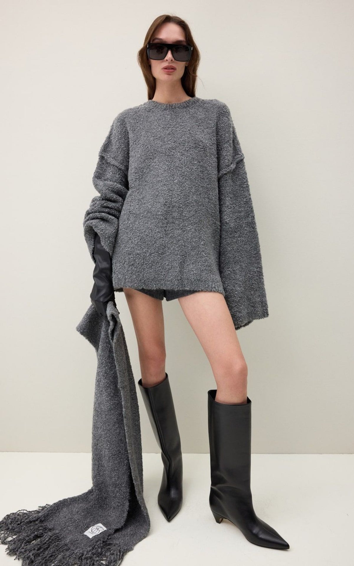 COOSH СВЕТР БУКЛЕ ЗІ СПУЩЕНОЮ ЛІНІЄЮ ПЛЕЧА