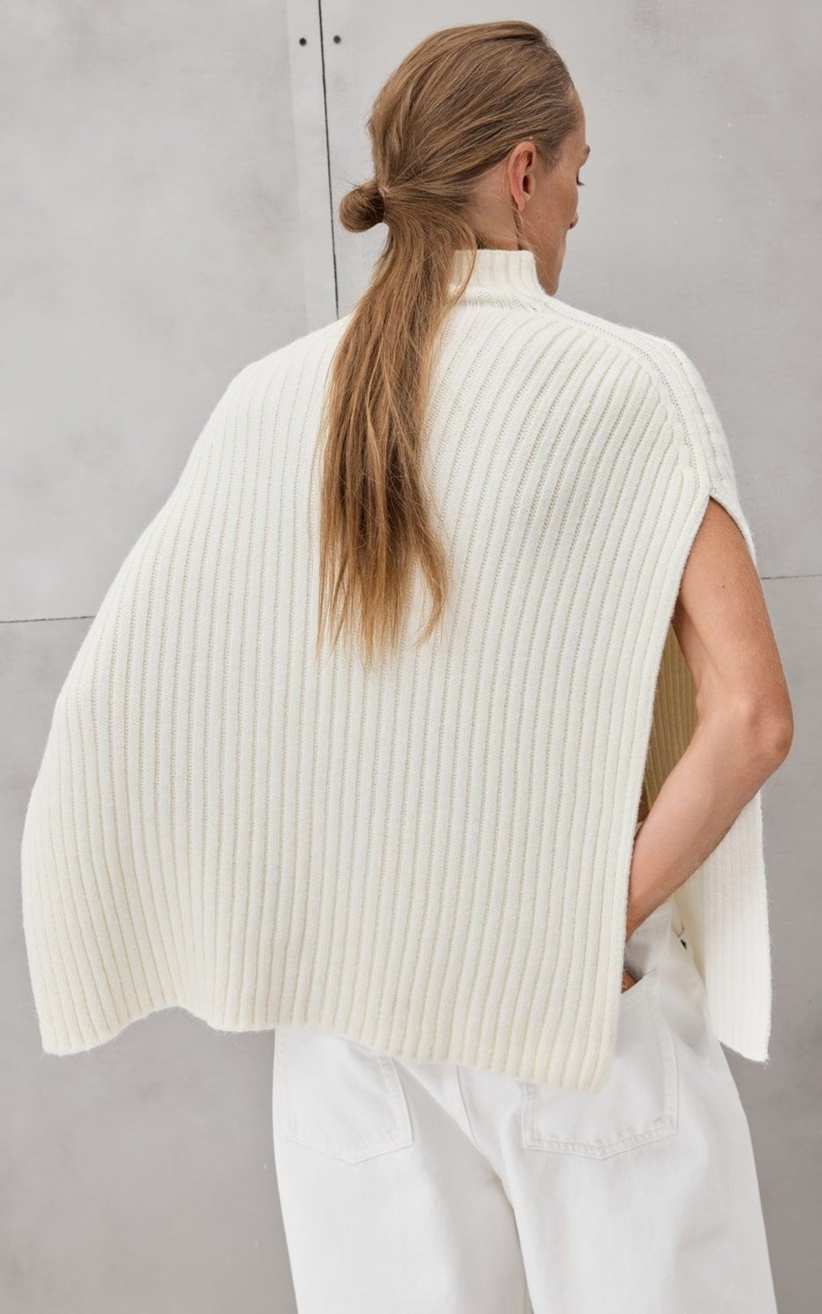 COOSH НАКИДКА-ПОНЧО ALV ВОВНЯНА В РУБЧИК З ВИСОКИМ КОМІРОМ