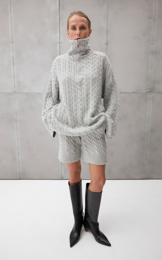 COOSH ШОРТИ ВОВНЯНІ В КОСИЧКУ