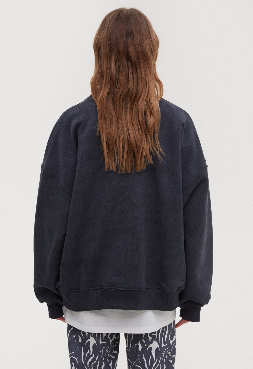 BE OM СВІТШОТ "WILD THINGS" ВИВАРЕНИЙ