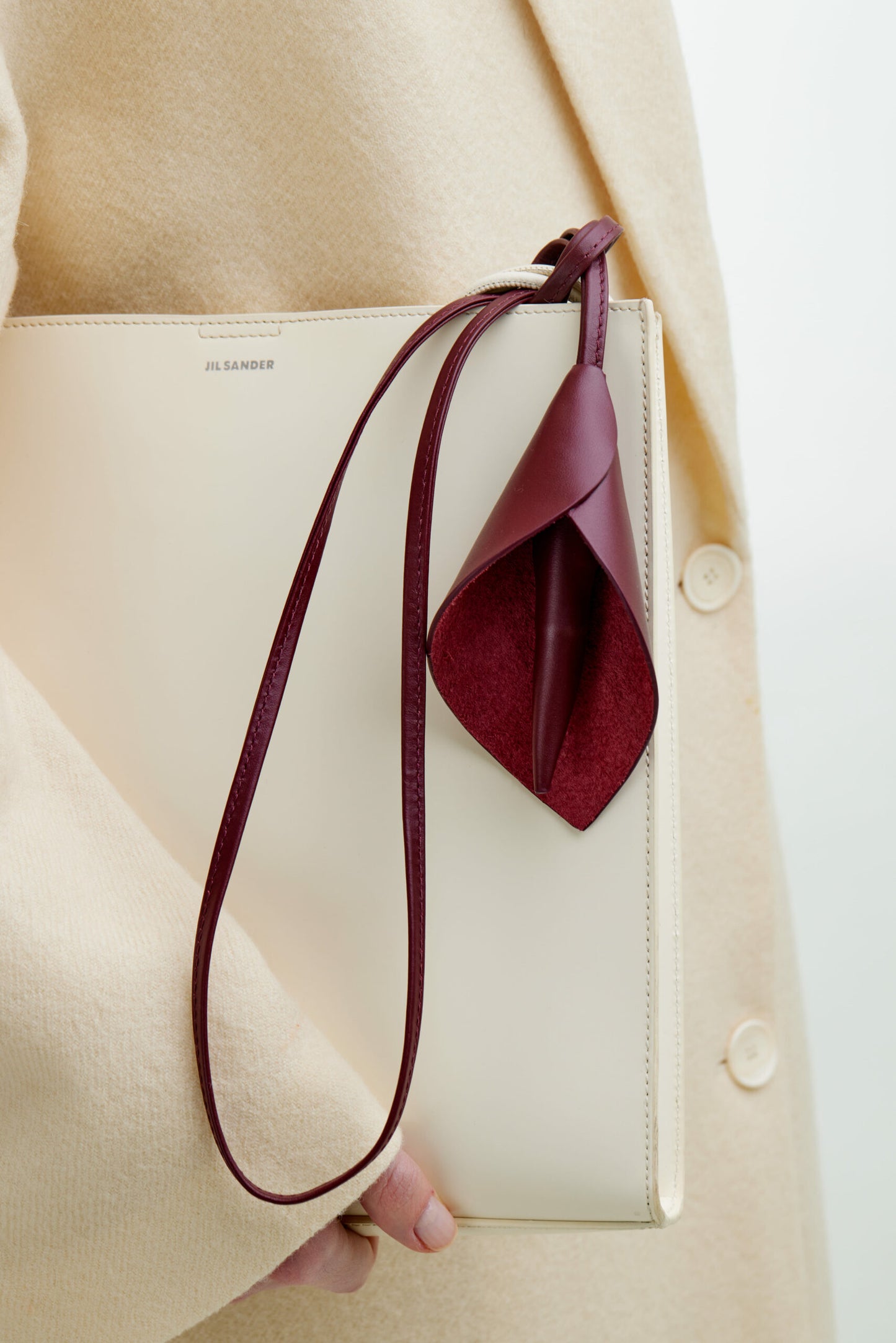 FORMI Квіти Burgundy perfume holder