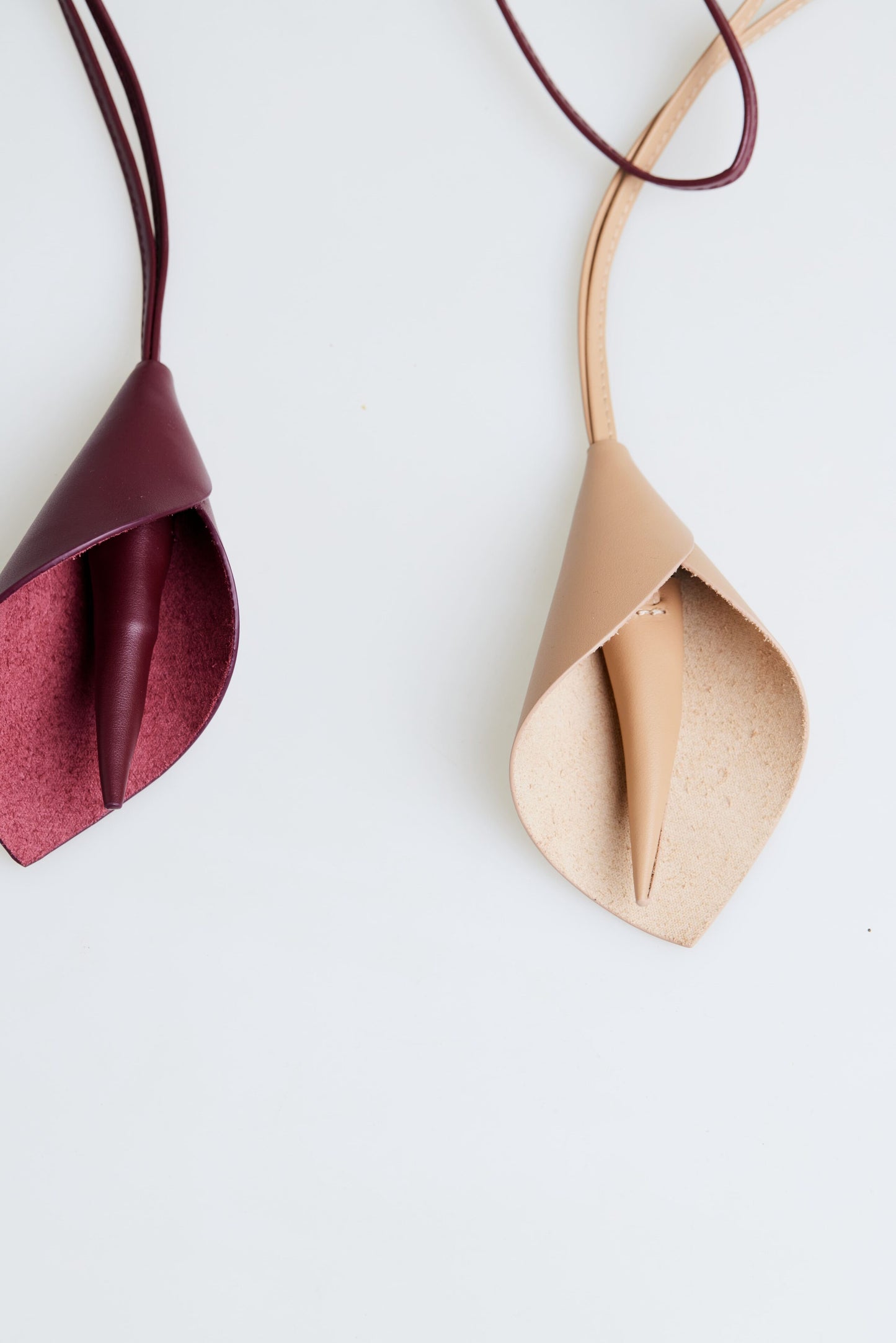 FORMI Квіти Burgundy perfume holder