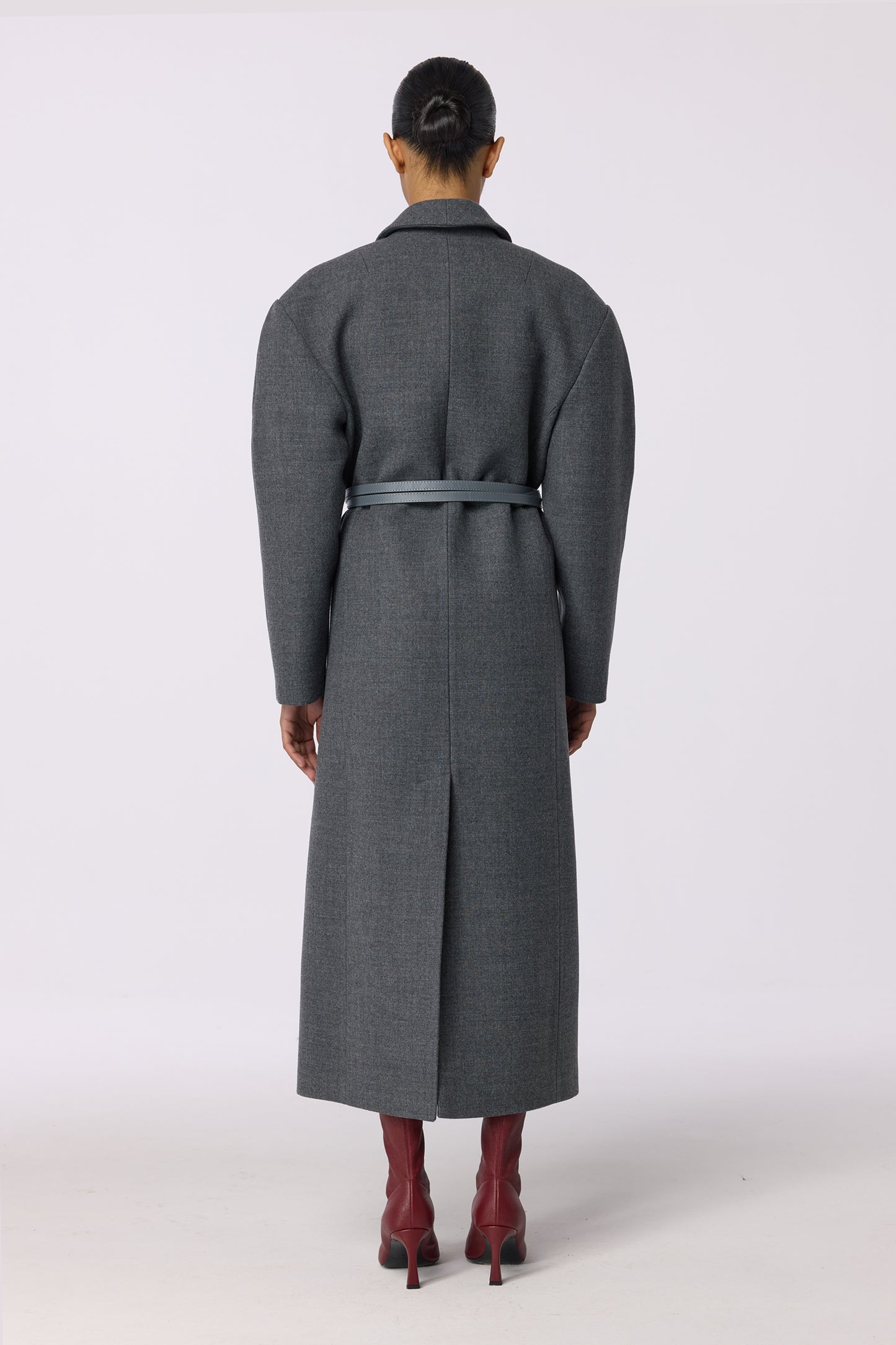 BAZHANE ДВОБОРТНЕ ПАЛЬТО З АКЦЕНТНИМ ПЛЕЧЕМ