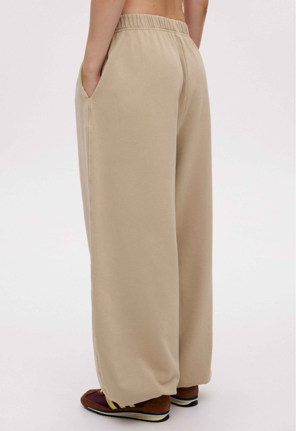 BE OM ДЖОГЕРИ ОВЕРСАЙЗ ВИВАРЕНІ БЕЖЕВІ