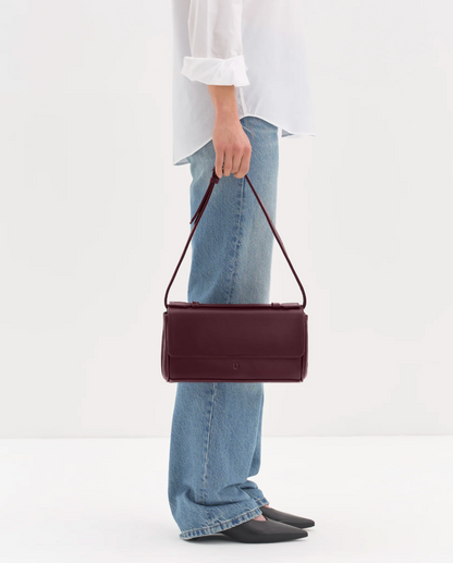 NUKOT BAGUETTE FLIP BURGUNDY