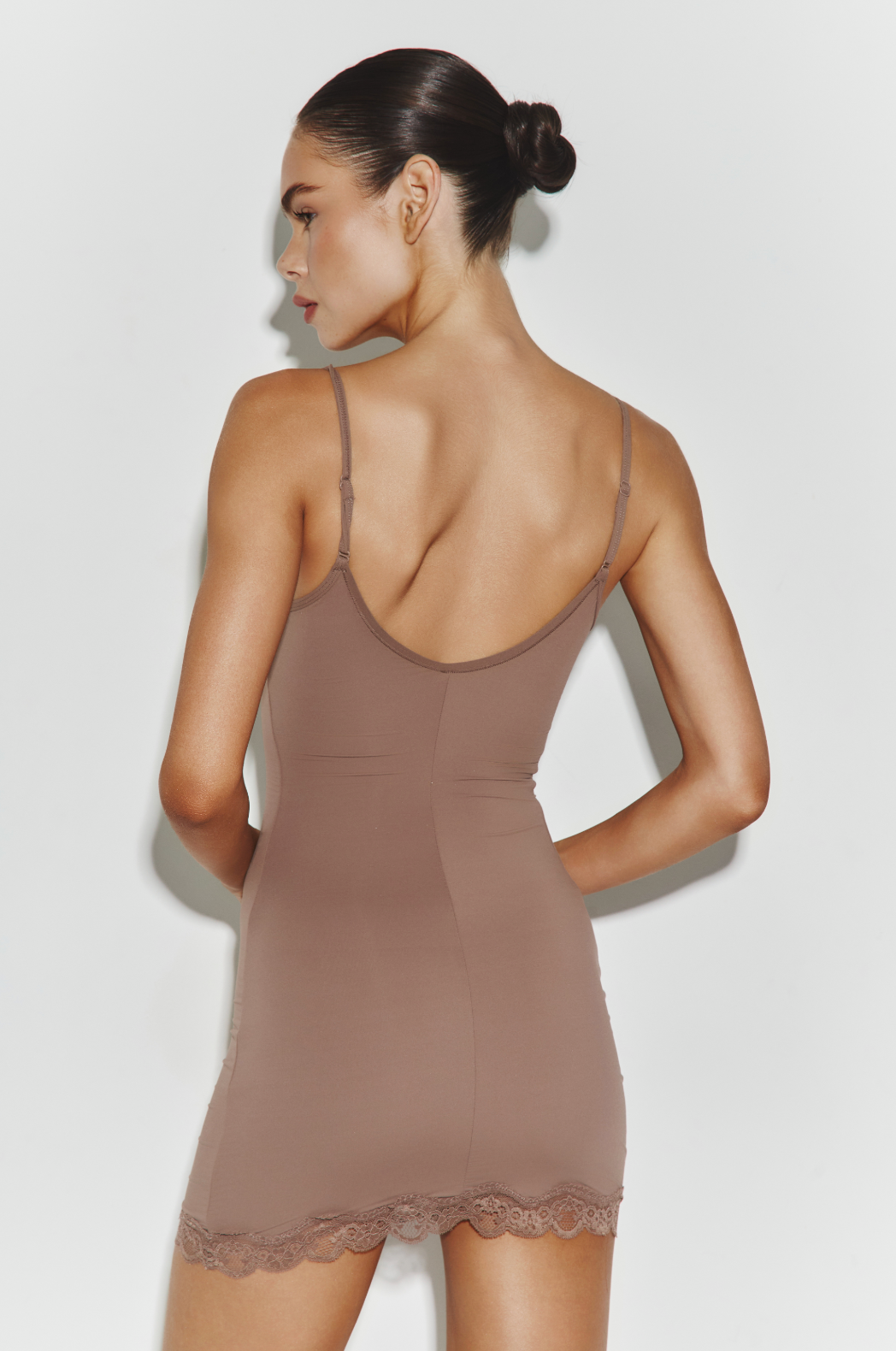 MISSD Мереживна сукня Anika dress мокко
