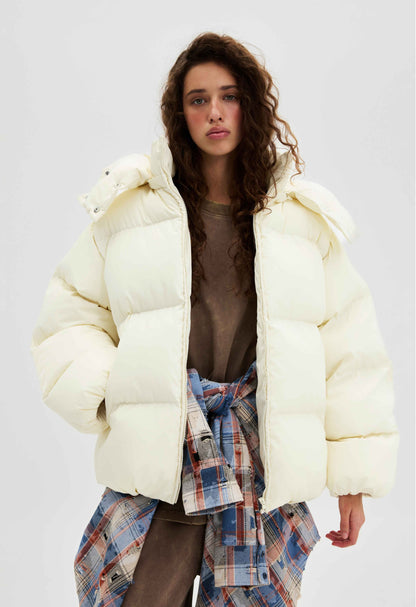 BE OM ПУХОВИК ОВЕРСАЙЗ МОЛОЧНИЙ