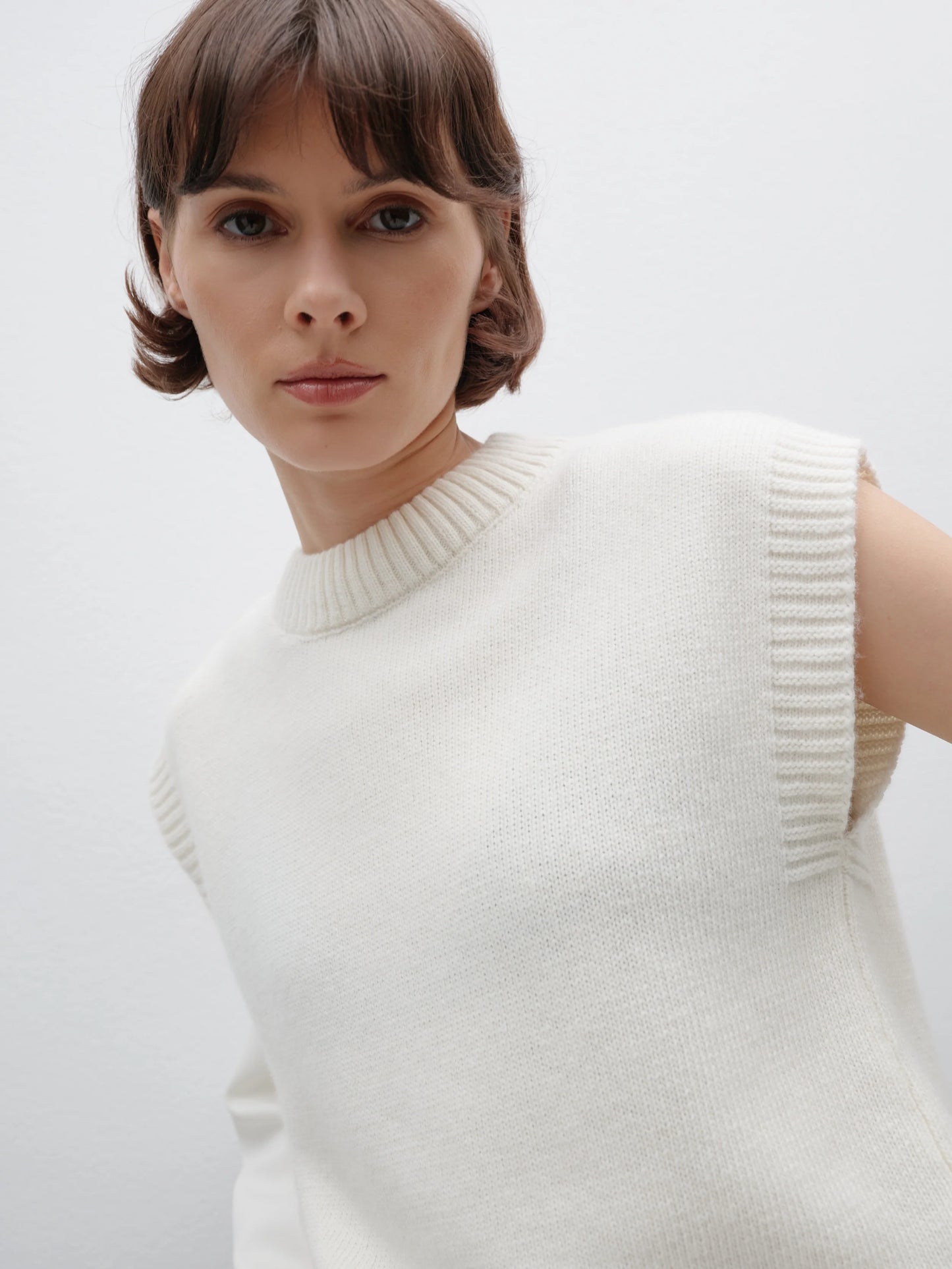 CICI COCO ЖИЛЕТ В'ЯЗАНИЙ МОЛОЧНИЙ