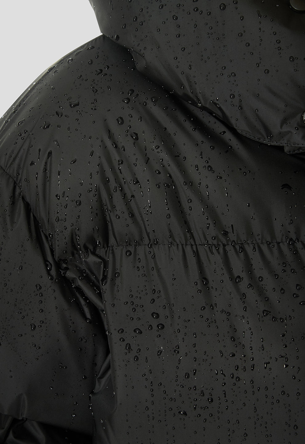 BE OM ПУХОВИК ОВЕРСАЙЗ ЧОРНИЙ