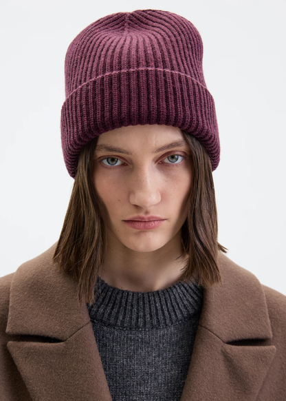 PLUM BEANIE HAT, Сливова шапка-біні