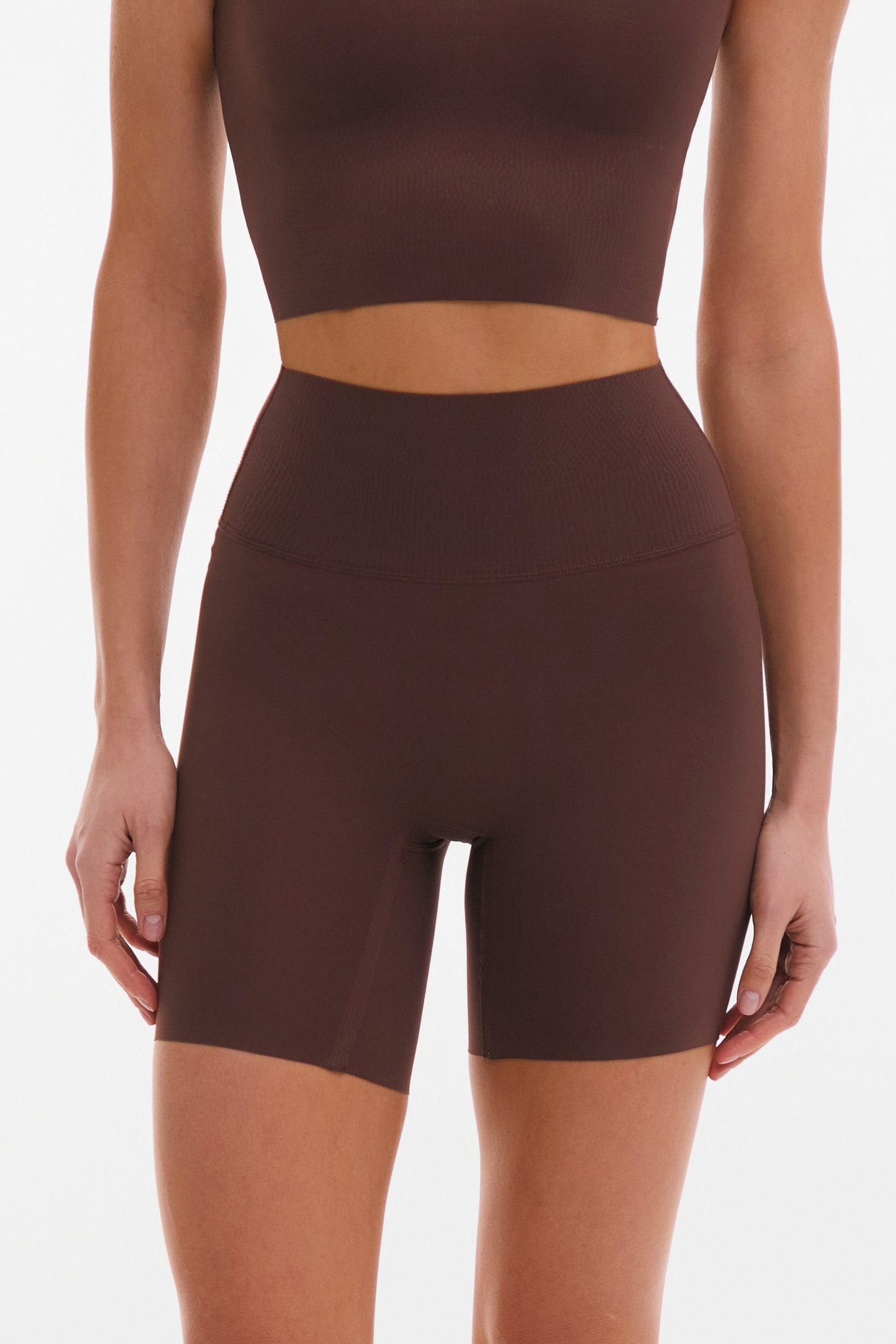 MISSD Шорти Kayla shorts з ефектом суперутяжки шоколадні