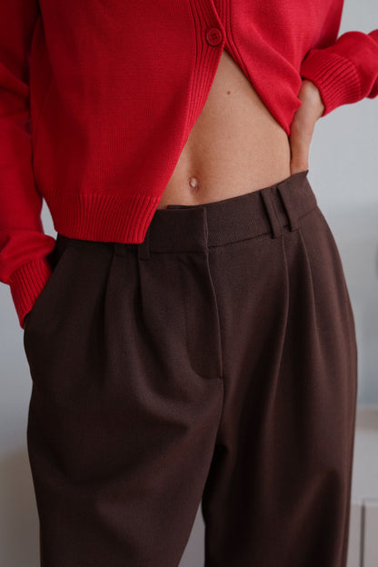 THE LACE Жiночi брюки прямого крою з подвійними защипами шоколадні