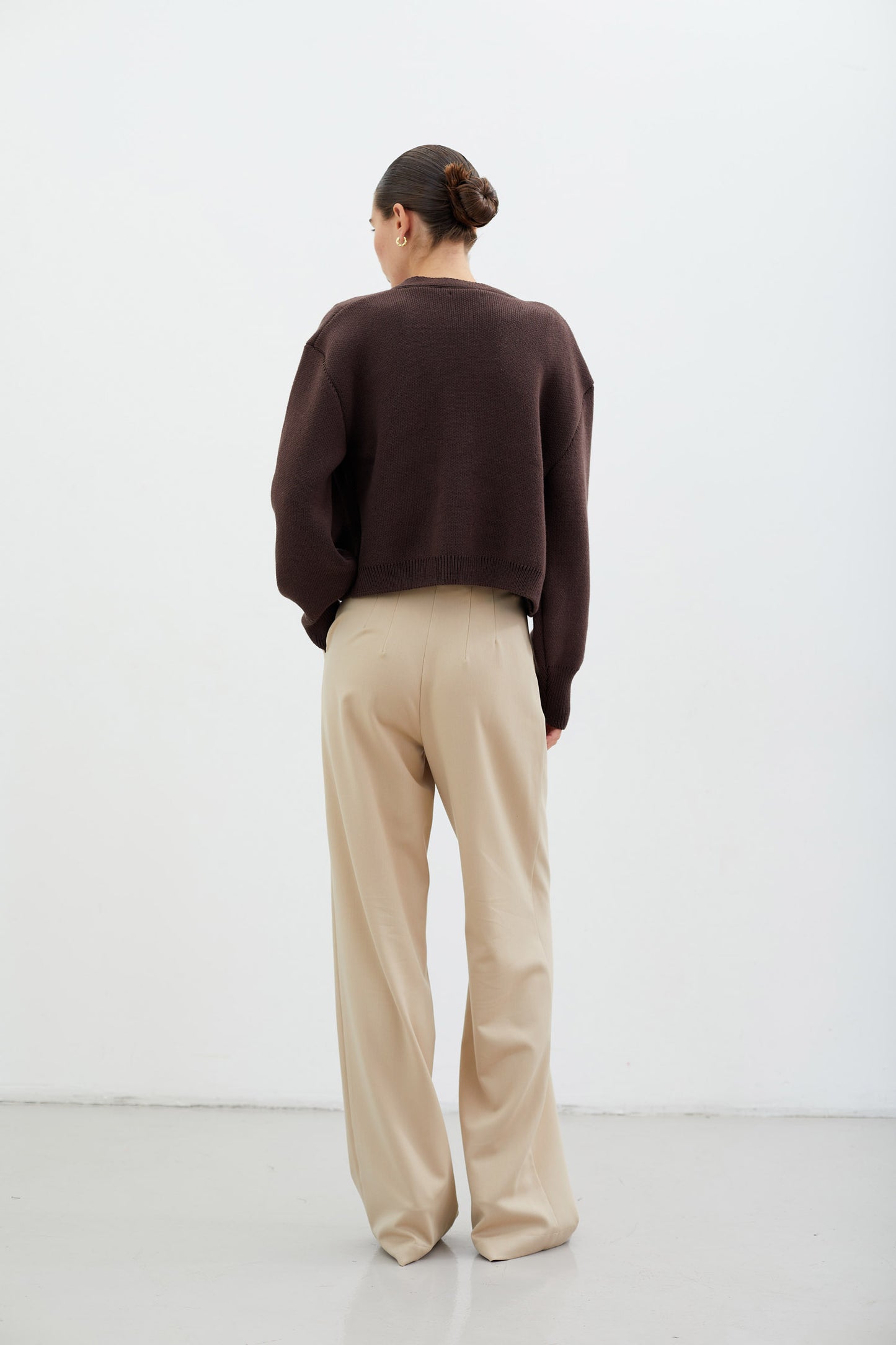 THE LACE Жiночий кардиган трикотажний з кишенями шоколадний