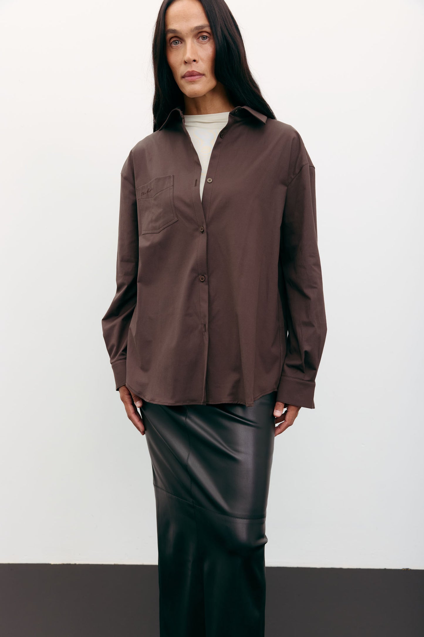 THE LACE Жiночa сорочка оверсайз з вишивкою на кишені