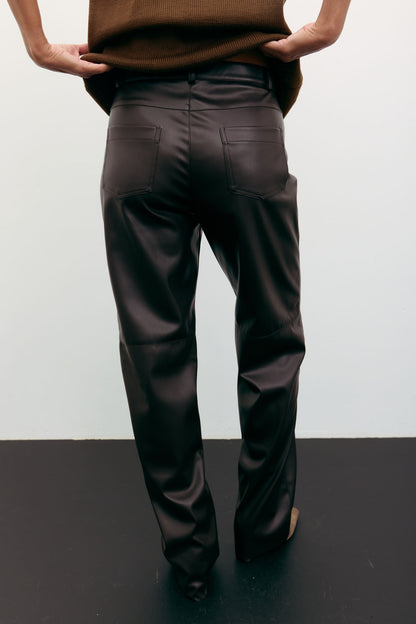 THE LACE Жiночi брюки з еко-шкіри прямі шоколадні