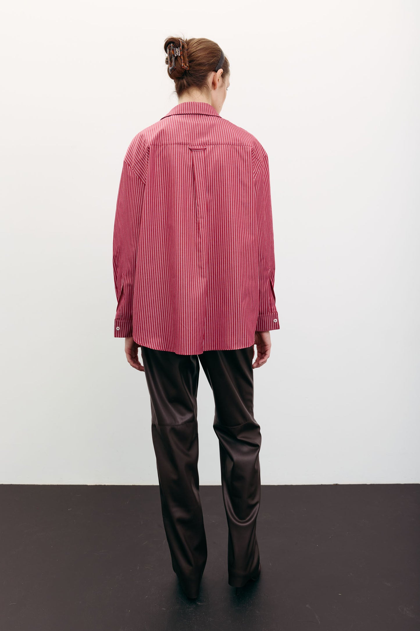 THE LACE Жiночa сорочка оверсайз з вишивкою на кишені